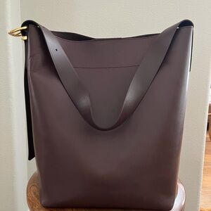 Madewell Essential Bucket Tote